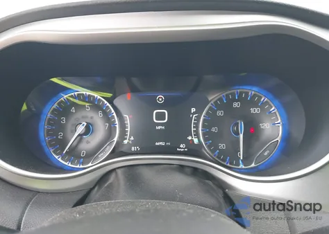 2020 Chrysler Pacifica Touring L z USA, uszkodzony, nr VIN 2C4RC1BG6LR247919